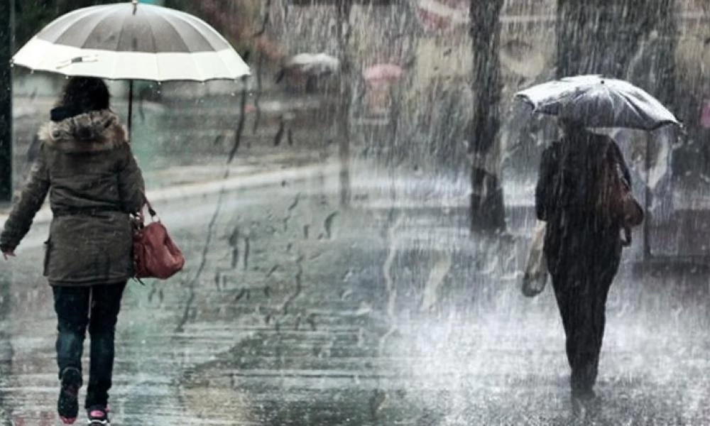 Αλλάζει ο καιρός την Καθαρά Δευτέρα: Πού αναμένονται βροχές και καταιγίδες